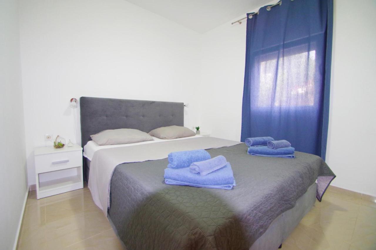 Apartment Pineta In Village Valbandon Exterior foto
